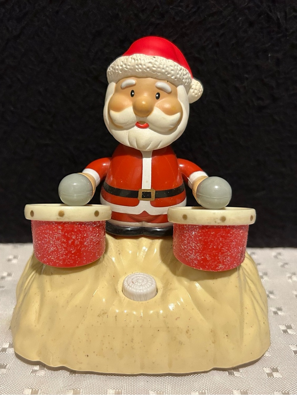 Animated Chain Fong Santa Claus Playing Drums/Bongos Christmas Toy Decoration